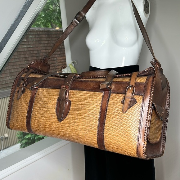 Leather Tightly Woven Wicker Extra Large Double Handle Shoulder Strap Travel Bag - Picture 8 of 16